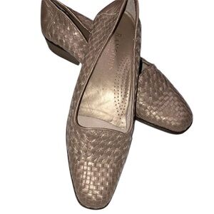 Rangoni Firenze gold shoes Size 7